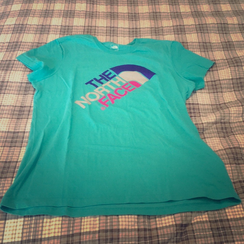 Women’s North Face T-shirt